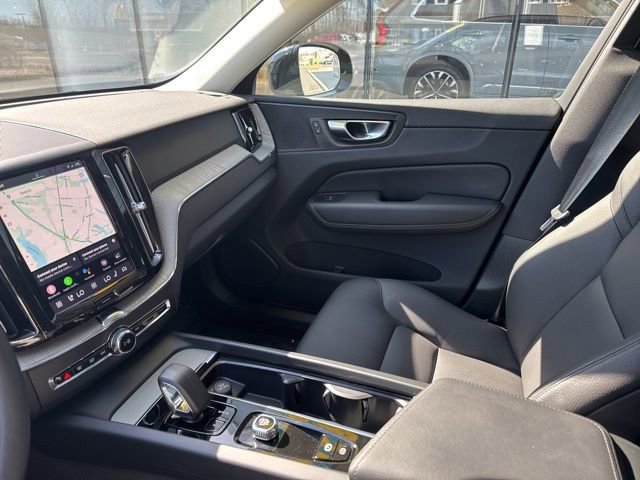 Certified 2025 Volvo XC60 B5 Plus image 24