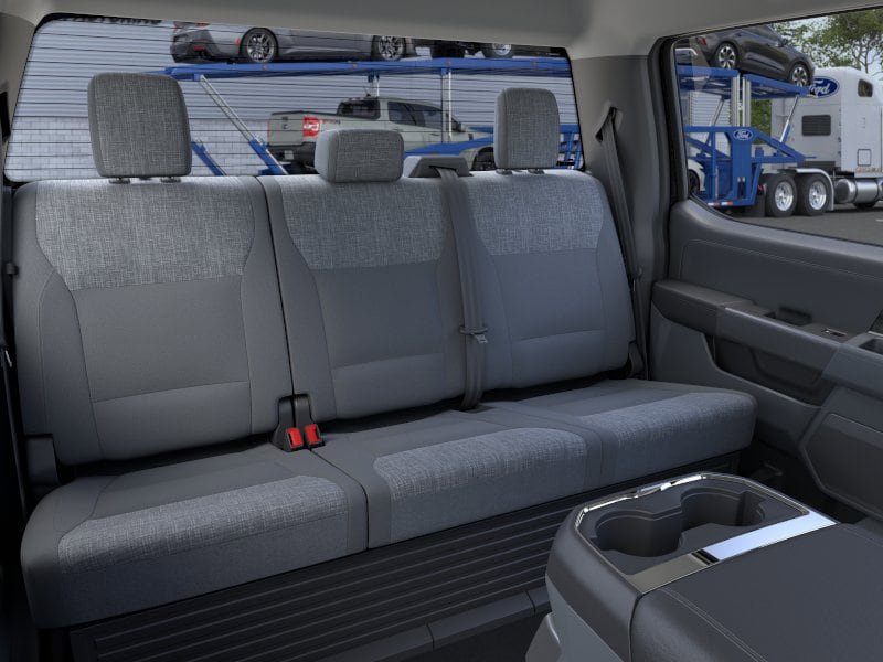 New 2026 Ford F250 XLT w/ XLT Premium Package AWD/4WD image 11