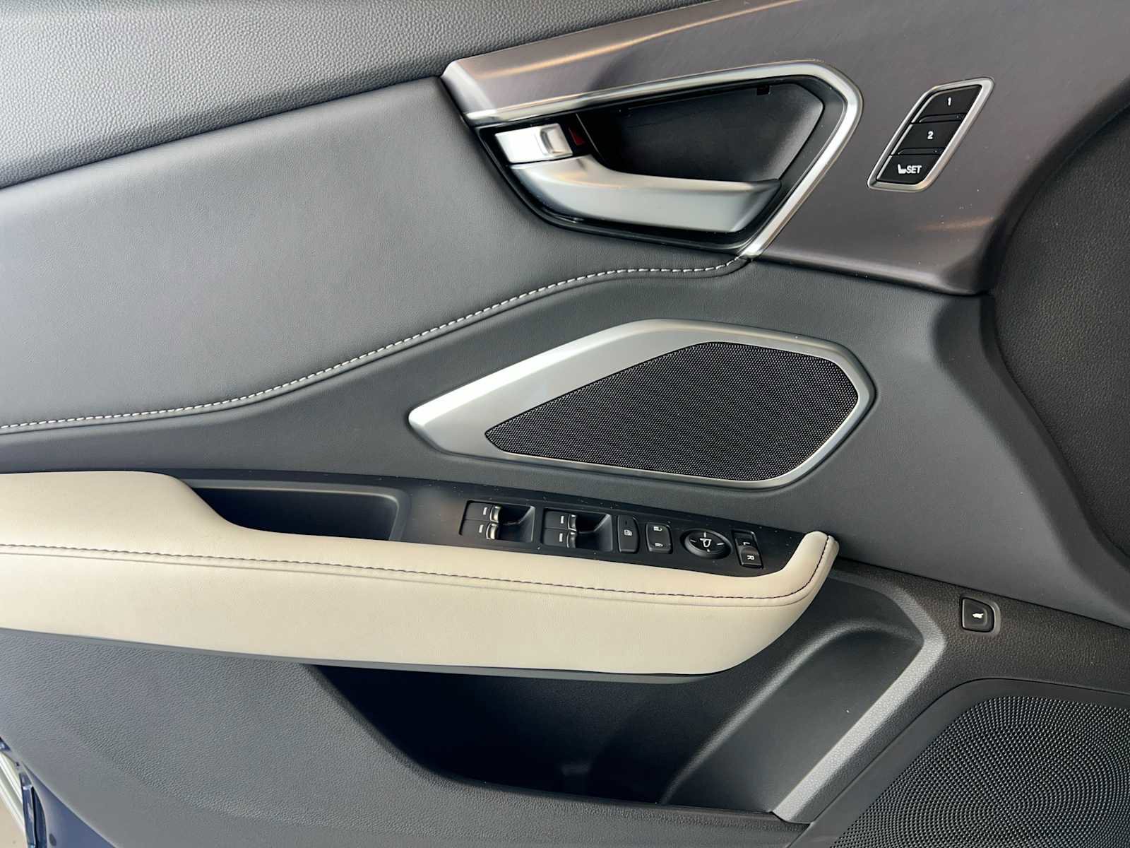 New 2026 Acura RDX SH-AWD image 16