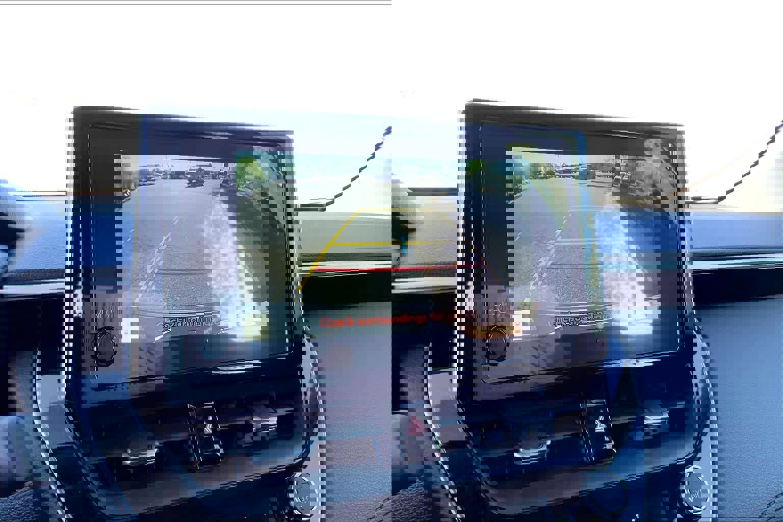 Used 2025 Toyota Corolla Cross XLE w/ Convenience Package image 26