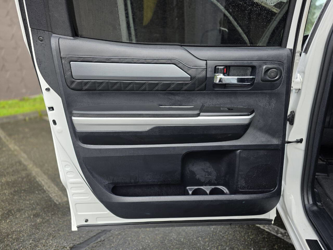 Used 2015 Toyota Tundra Platinum image 47