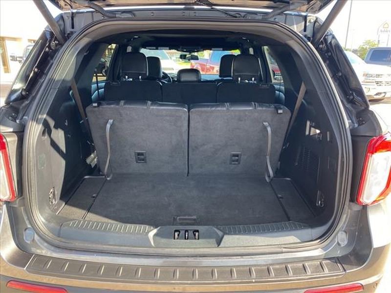 Used 2020 Ford Explorer XLT w/ Equipment Group 202A image 8