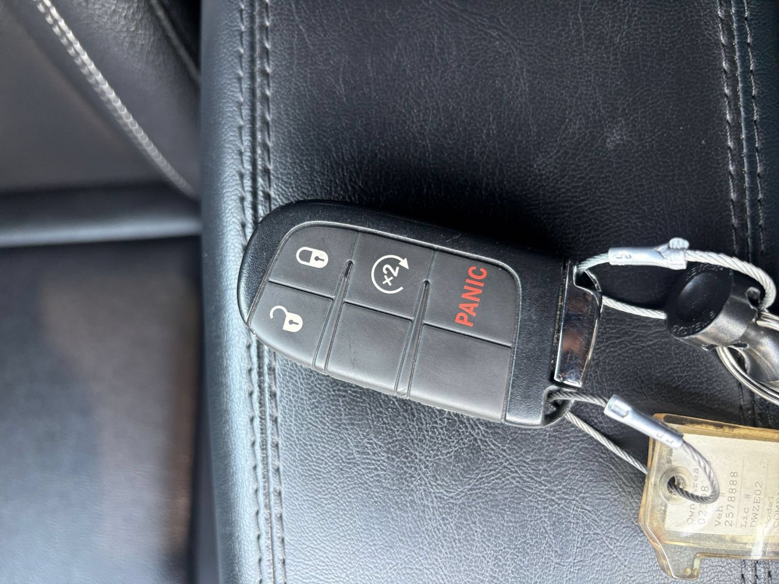 Used 2025 Jeep Compass Limited AWD/4WD image 25