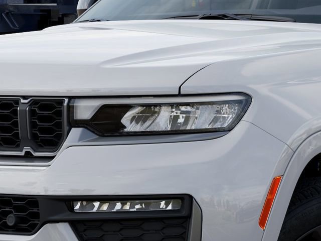 New 2026 Jeep Grand Cherokee Limited Reserve AWD/4WD image 10