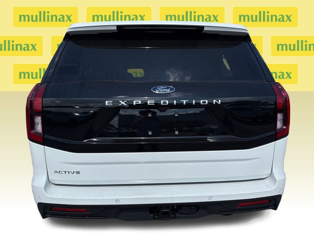 New 2026 Ford Expedition Active image 14