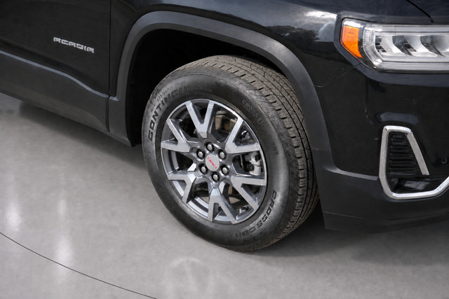 Used 2023 GMC Acadia SLT FWD image 9