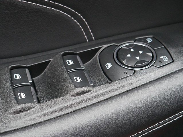 Used 2024 Ford Edge Titanium image 25