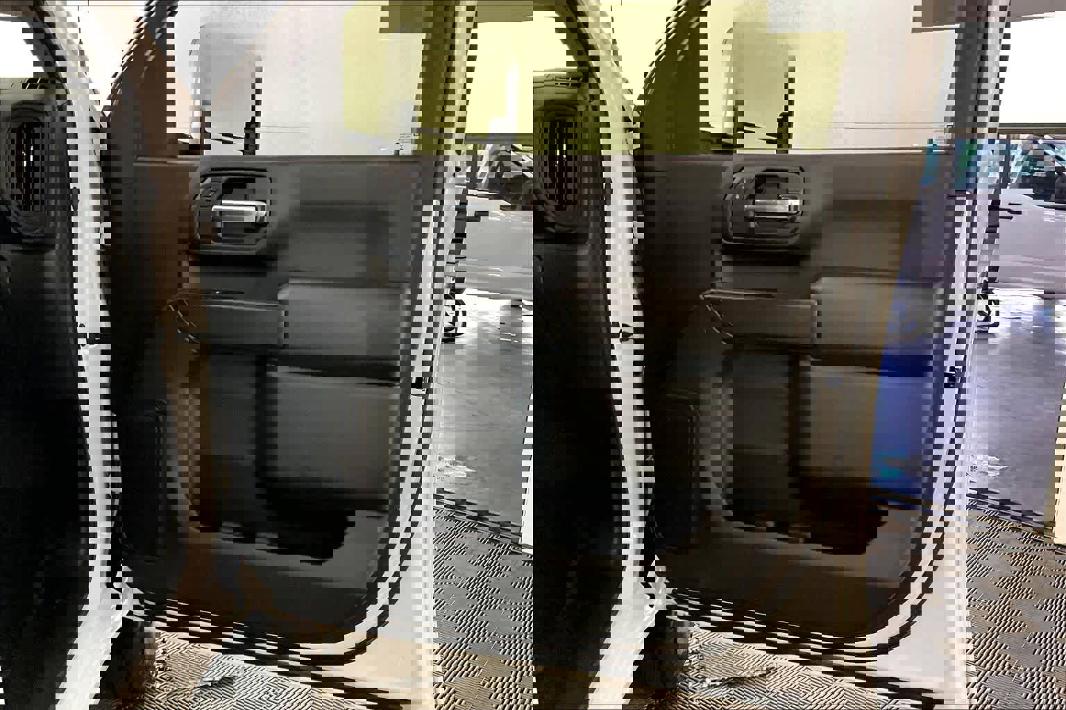 Used 2024 GMC Sierra 2500 Pro w/ Convenience Package image 22