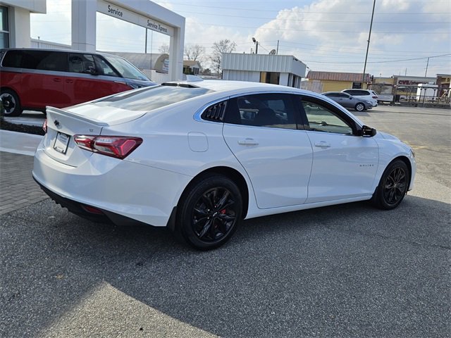 Used 2022 Chevrolet Malibu LT image 14