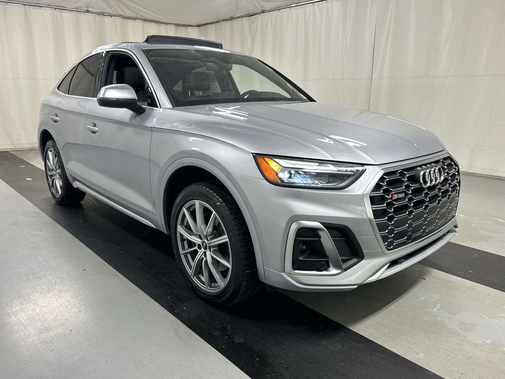 Used 2022 Audi SQ5 Premium w/ Convenience Package image 1