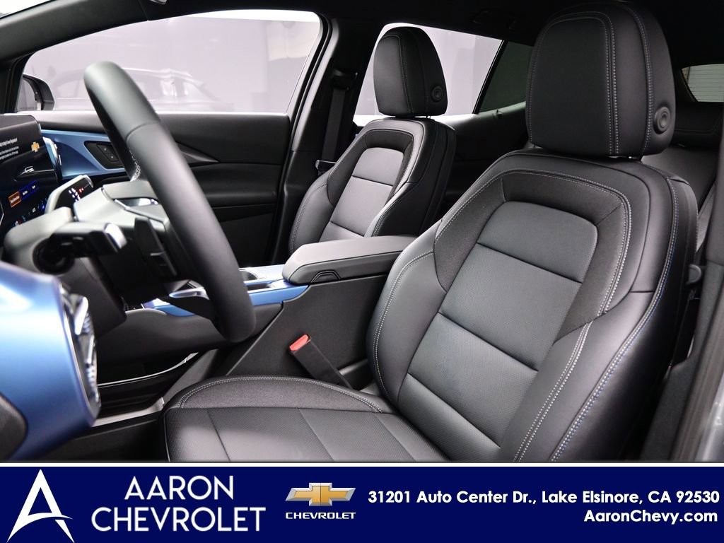 New 2026 Chevrolet Equinox EV LT image 8