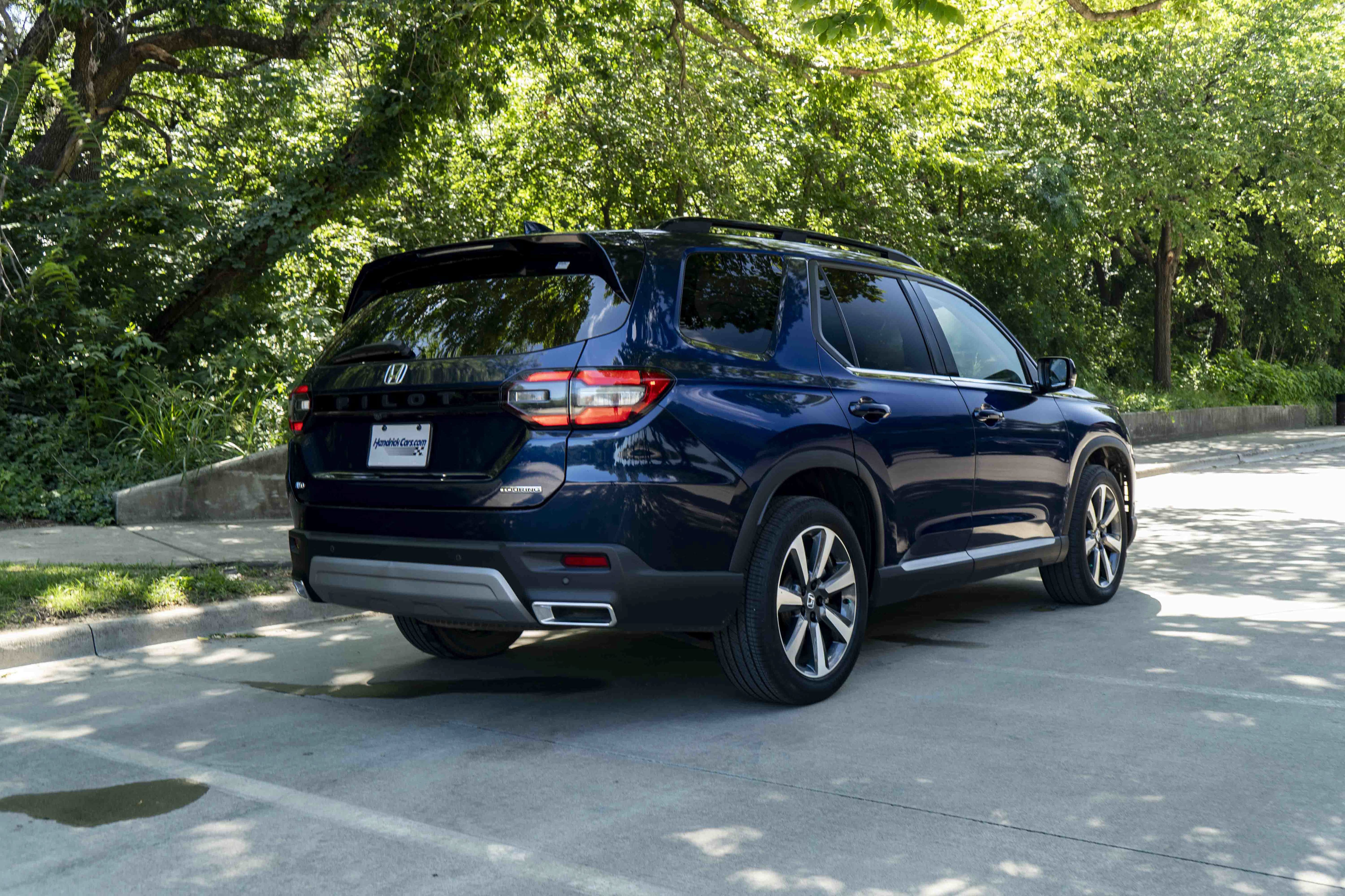 Certified 2024 Honda Pilot Touring image 9