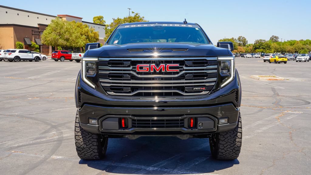 New 2026 GMC Sierra 1500 AT4 w/ AT4 Premium Package AWD/4WD image 4
