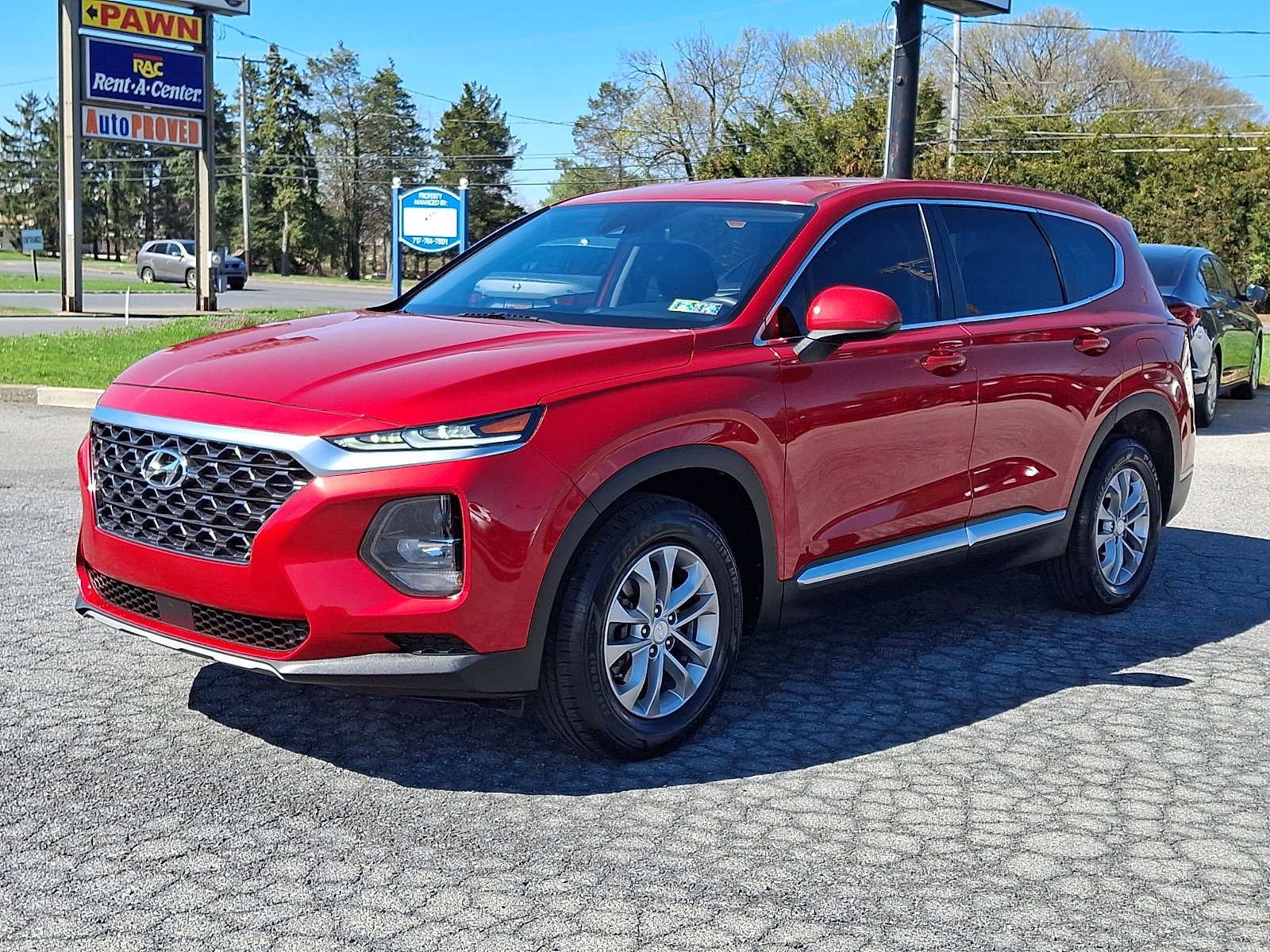 Used 2020 Hyundai Santa Fe SE image 3