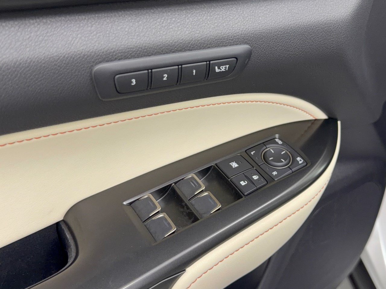 Certified 2024 Lexus NX 250 FWD image 16