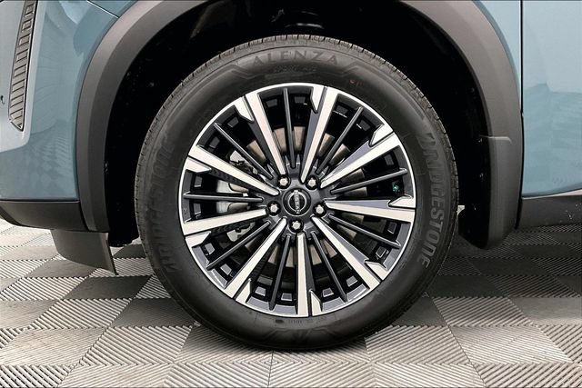 New 2026 Nissan Pathfinder Platinum w/ Cargo Package AWD/4WD image 11