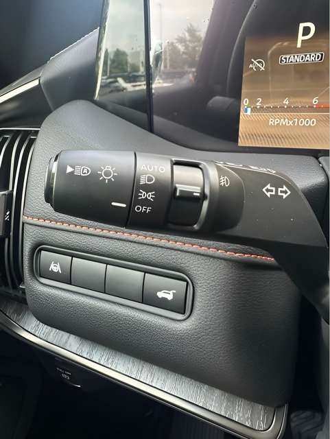 New 2026 Nissan Armada PRO-4X w/ Captain's Chari Seat Package AWD/4WD image 38