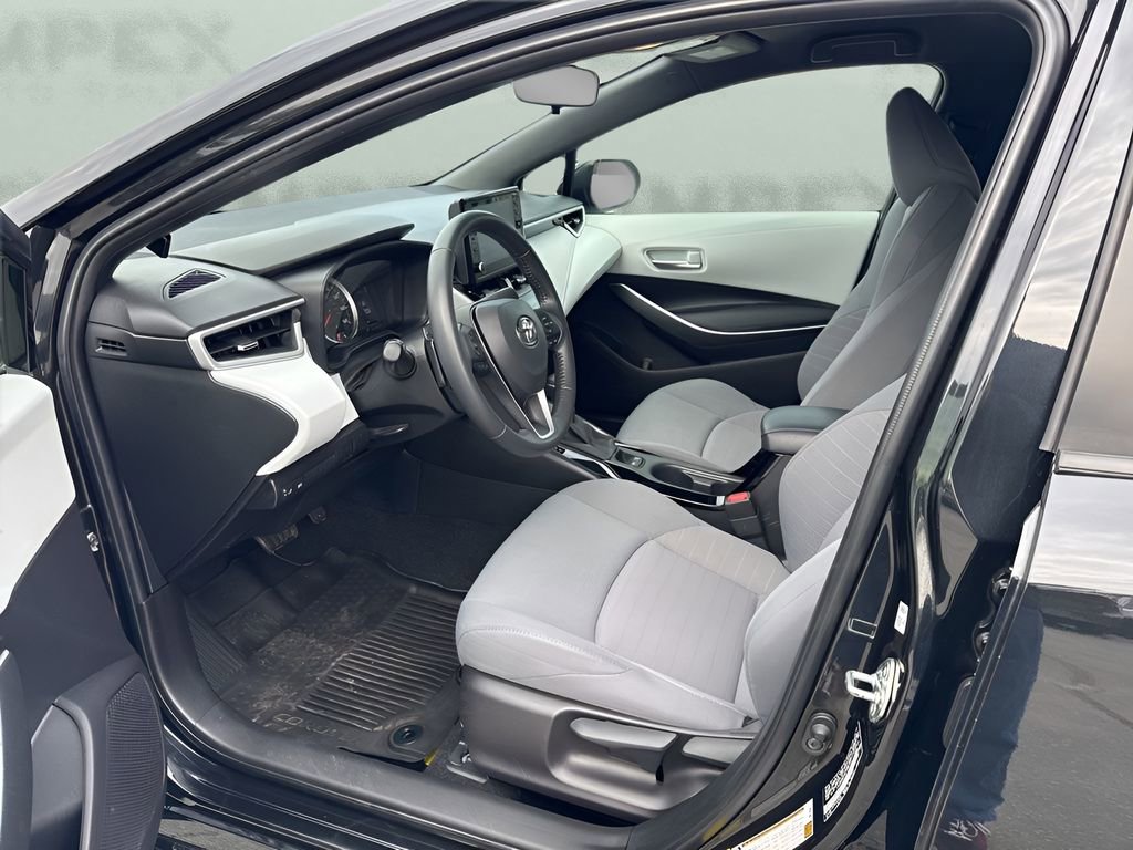 Used 2022 Toyota Corolla SE image 9