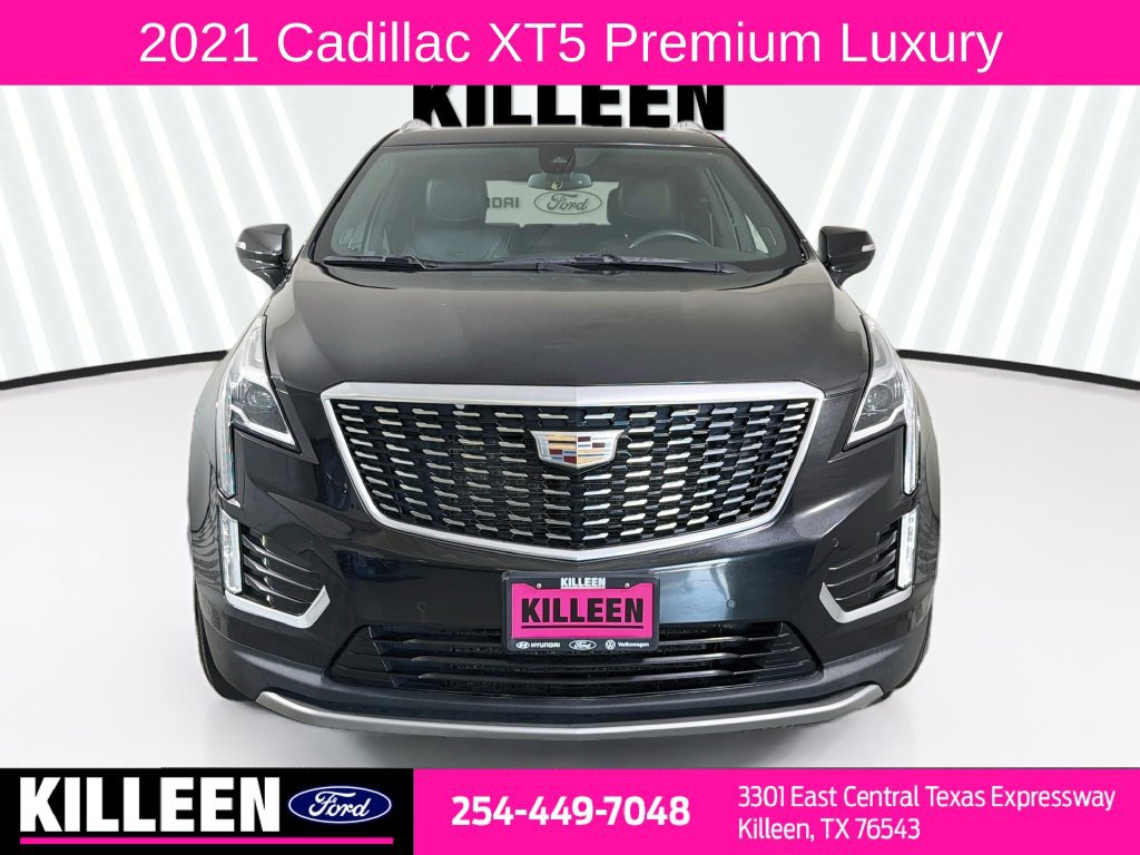 Used 2021 Cadillac XT5 Premium Luxury FWD image 2