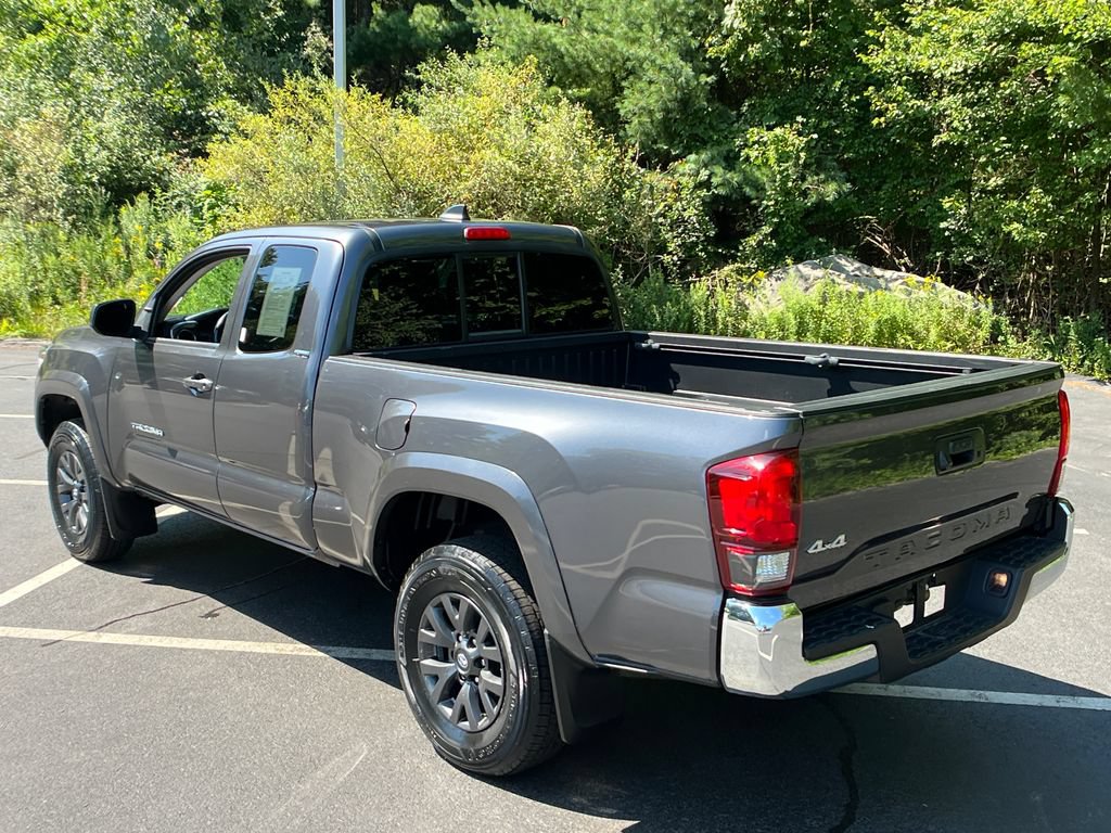 Certified 2022 Toyota Tacoma SR5 w/ SR5 Appearance Package (SM) AWD/4WD video 3
