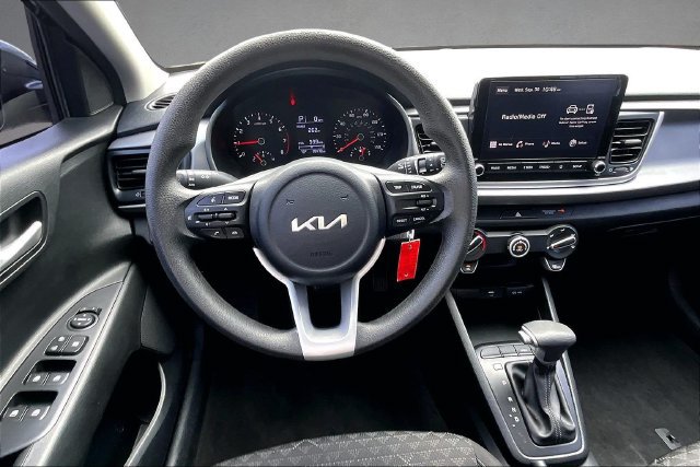 Used 2023 Kia Rio S FWD image 3