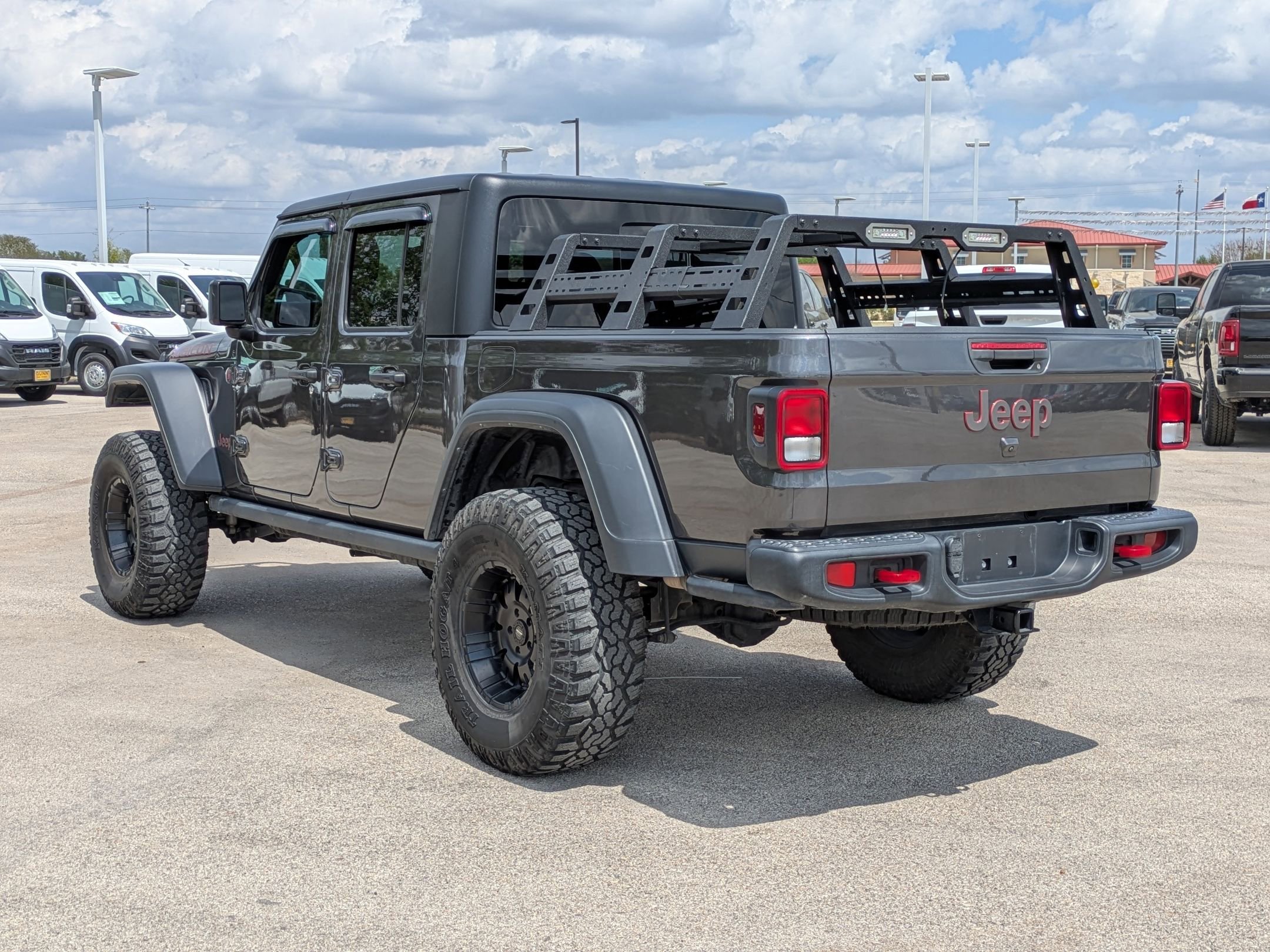 Used 2023 Jeep Gladiator Rubicon w/ Cold Weather Group image 5