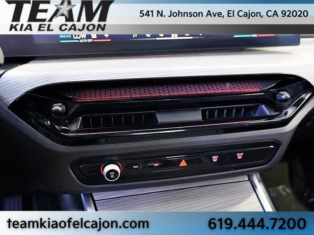 Used 2025 BMW i4 eDrive40 image 30