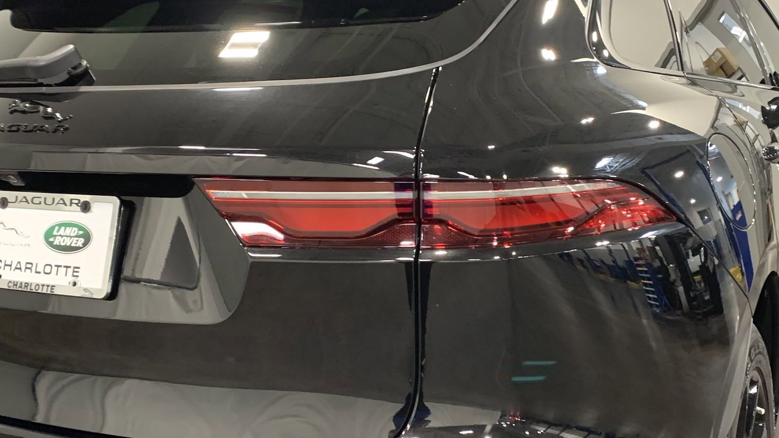 Used 2025 Jaguar F-PACE R-Dynamic S image 18