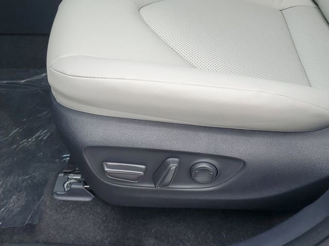 New 2026 Toyota Grand Highlander XLE image 12