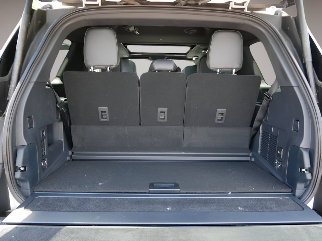 Used 2026 Lincoln Navigator Reserve w/ Jet Appearance Package AWD/4WD image 12