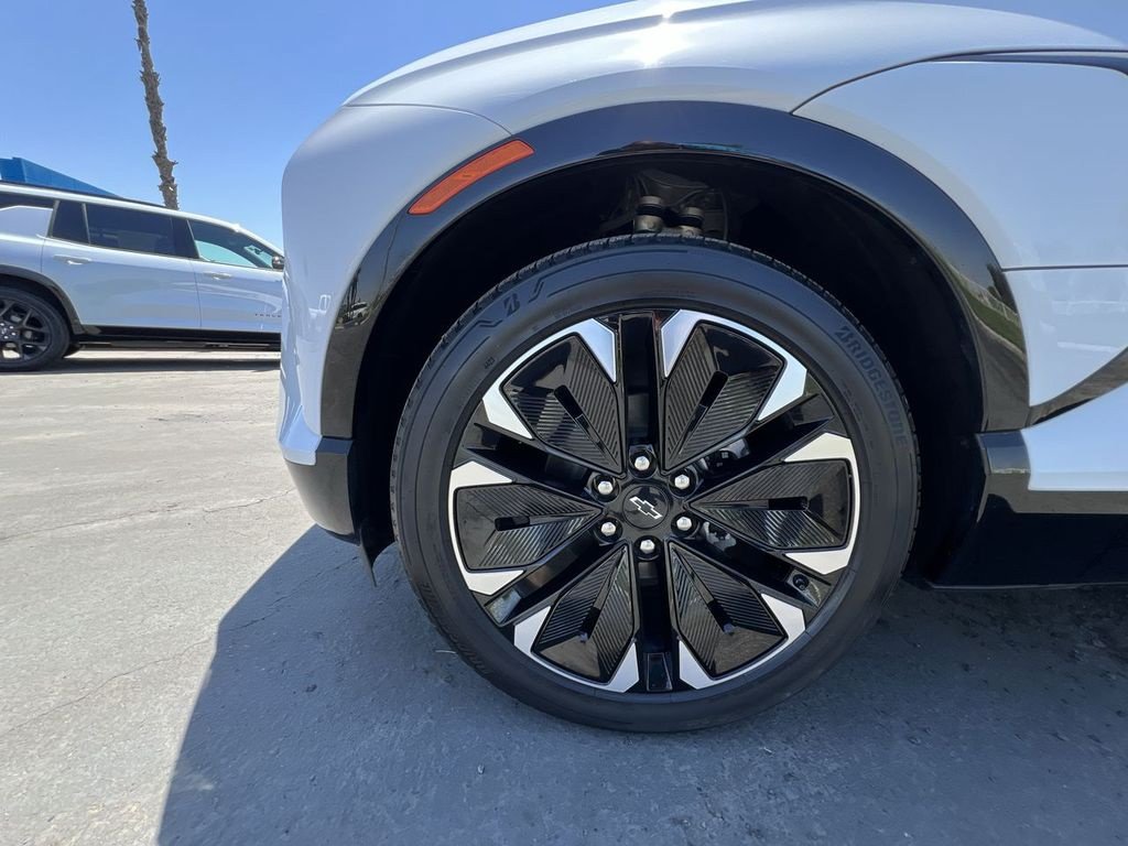 Certified 2024 Chevrolet Blazer EV RS AWD/4WD image 33