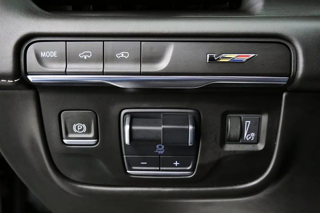 Used 2023 Cadillac Escalade V image 30