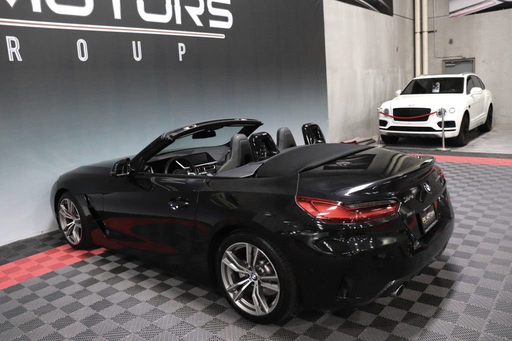 Used 2019 BMW Z4 sDrive30i w/ M Sport Package RWD image 6