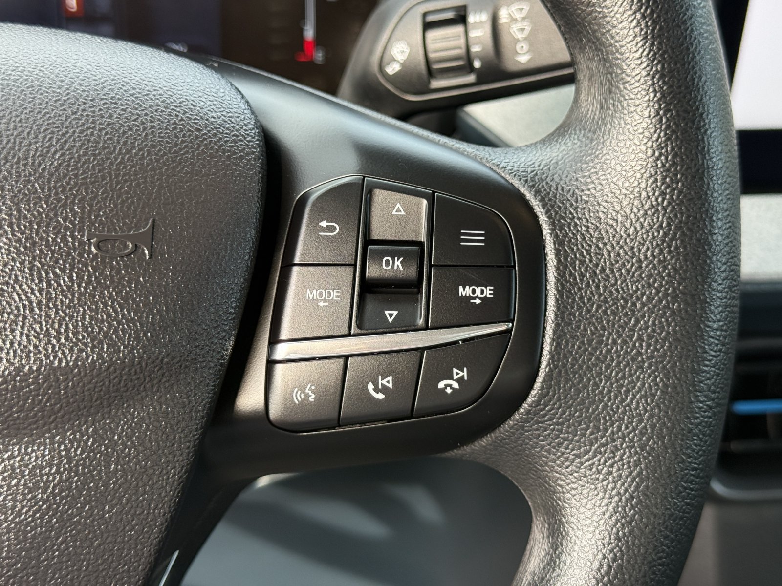 Certified 2026 Ford Maverick XLT FWD image 36