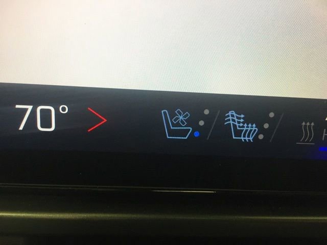 Used 2024 Chevrolet Equinox EV RS image 25