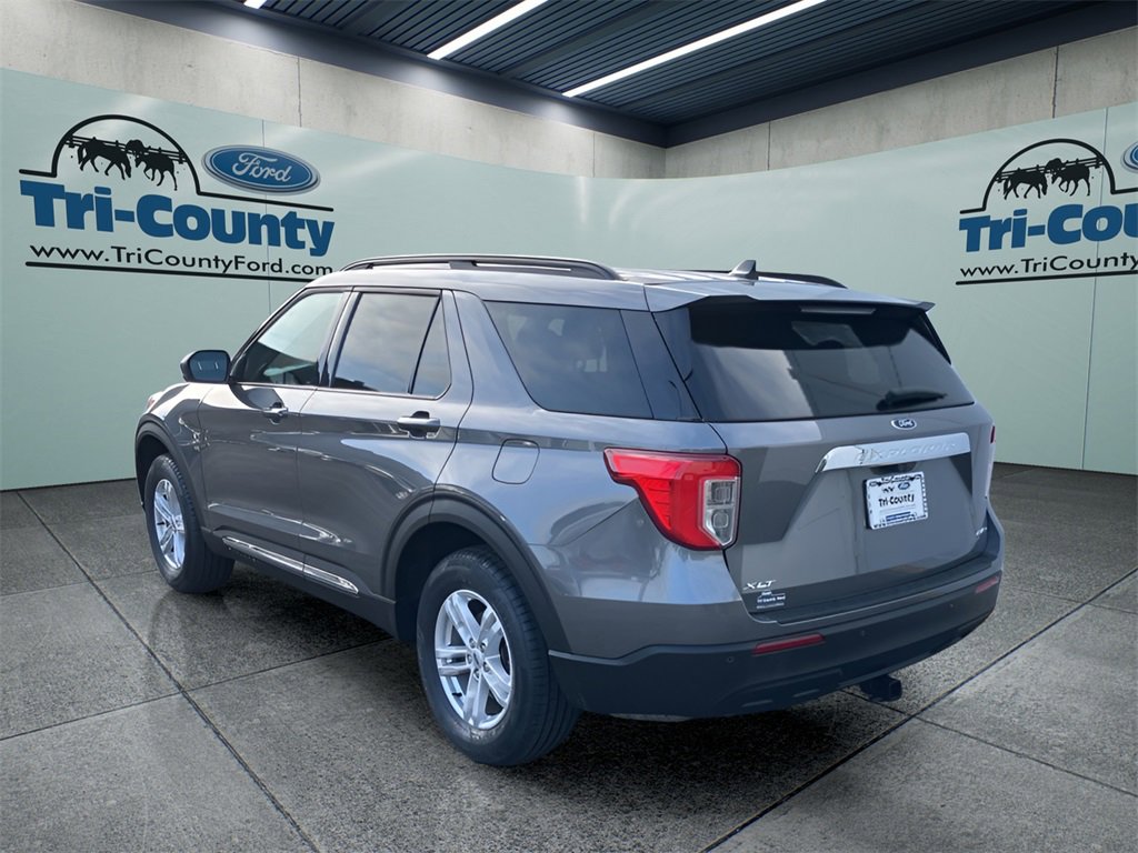 Used 2022 Ford Explorer XLT image 5