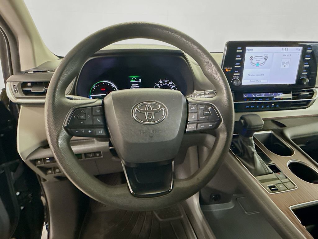 Certified 2022 Toyota Sienna LE FWD image 12