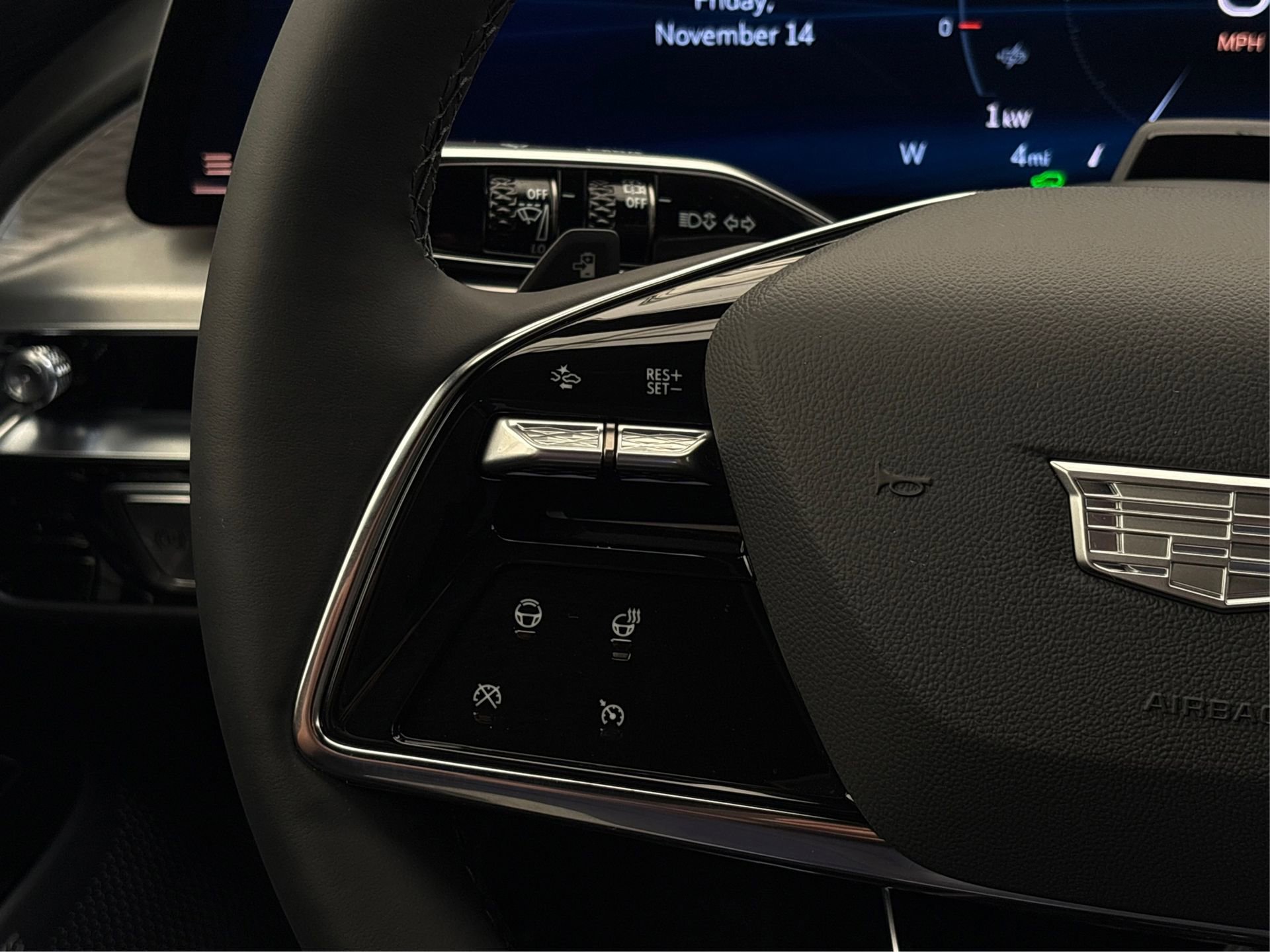 Used 2026 Cadillac Lyriq Premium Sport image 28