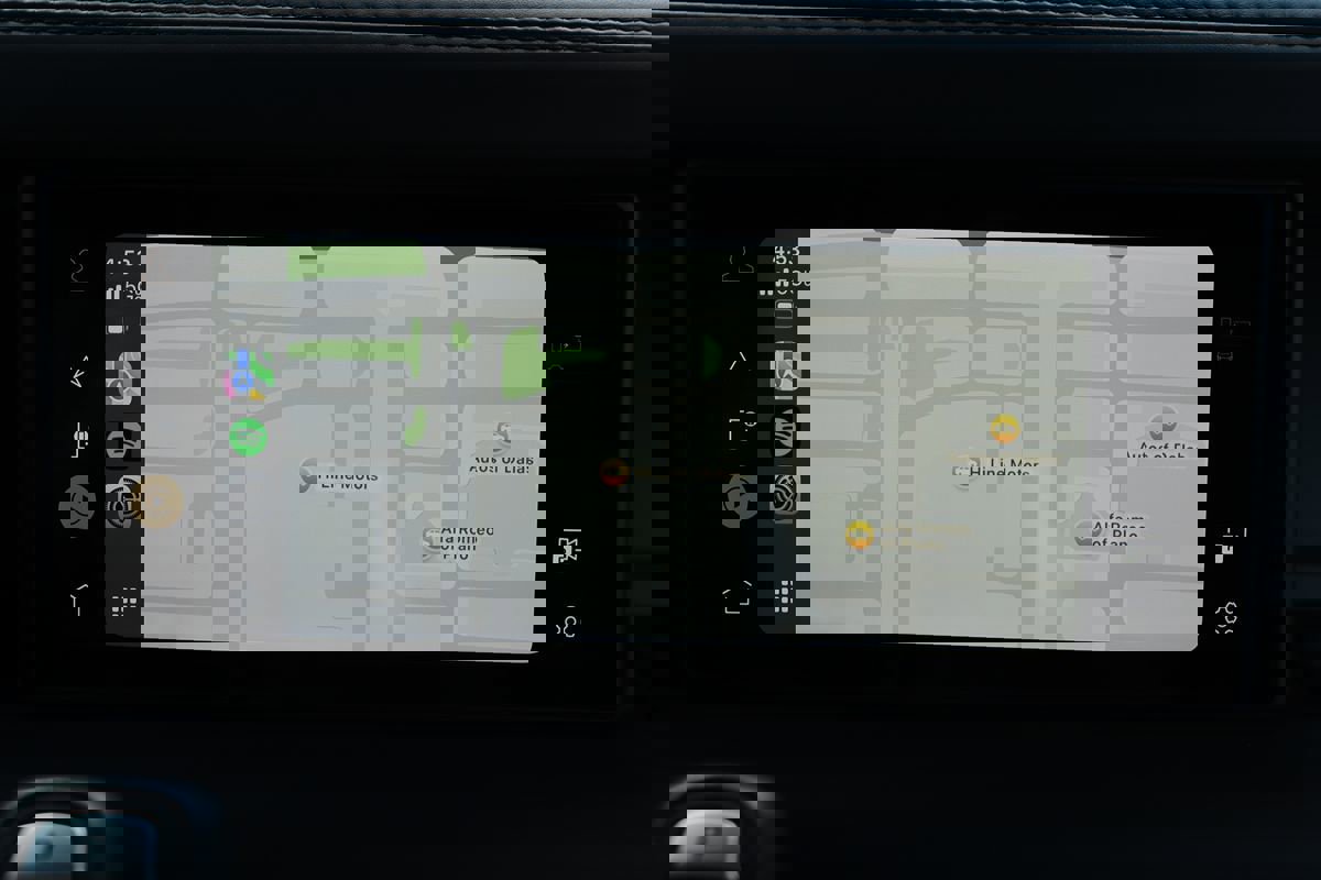 Used 2020 Land Rover Defender 110 X image 17