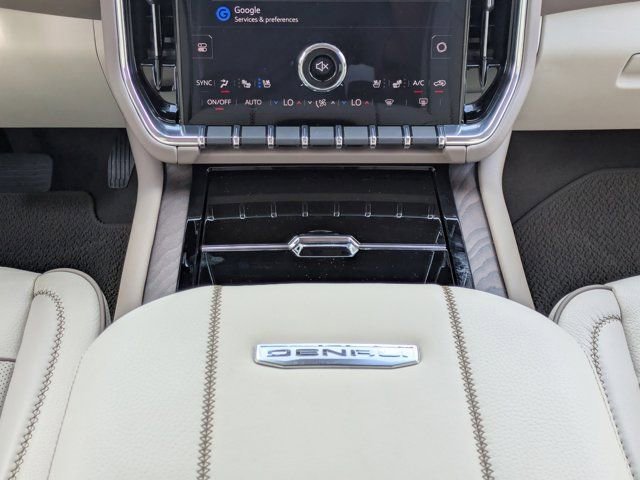 Used 2025 GMC Yukon Denali w/ Denali Reserve Package AWD/4WD image 19