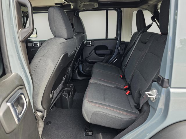 New 2025 Jeep Wrangler Unlimited Rubicon w/ XTREMEE 35" Tire Package image 33