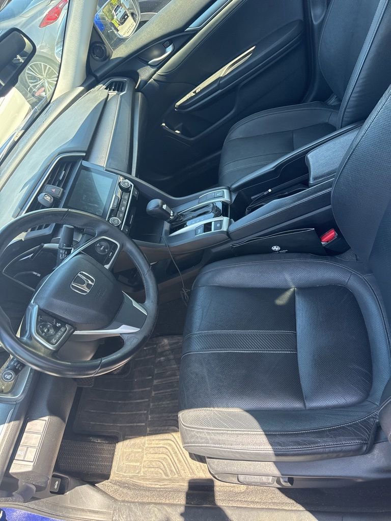 Used 2018 Honda Civic EX-L image 2