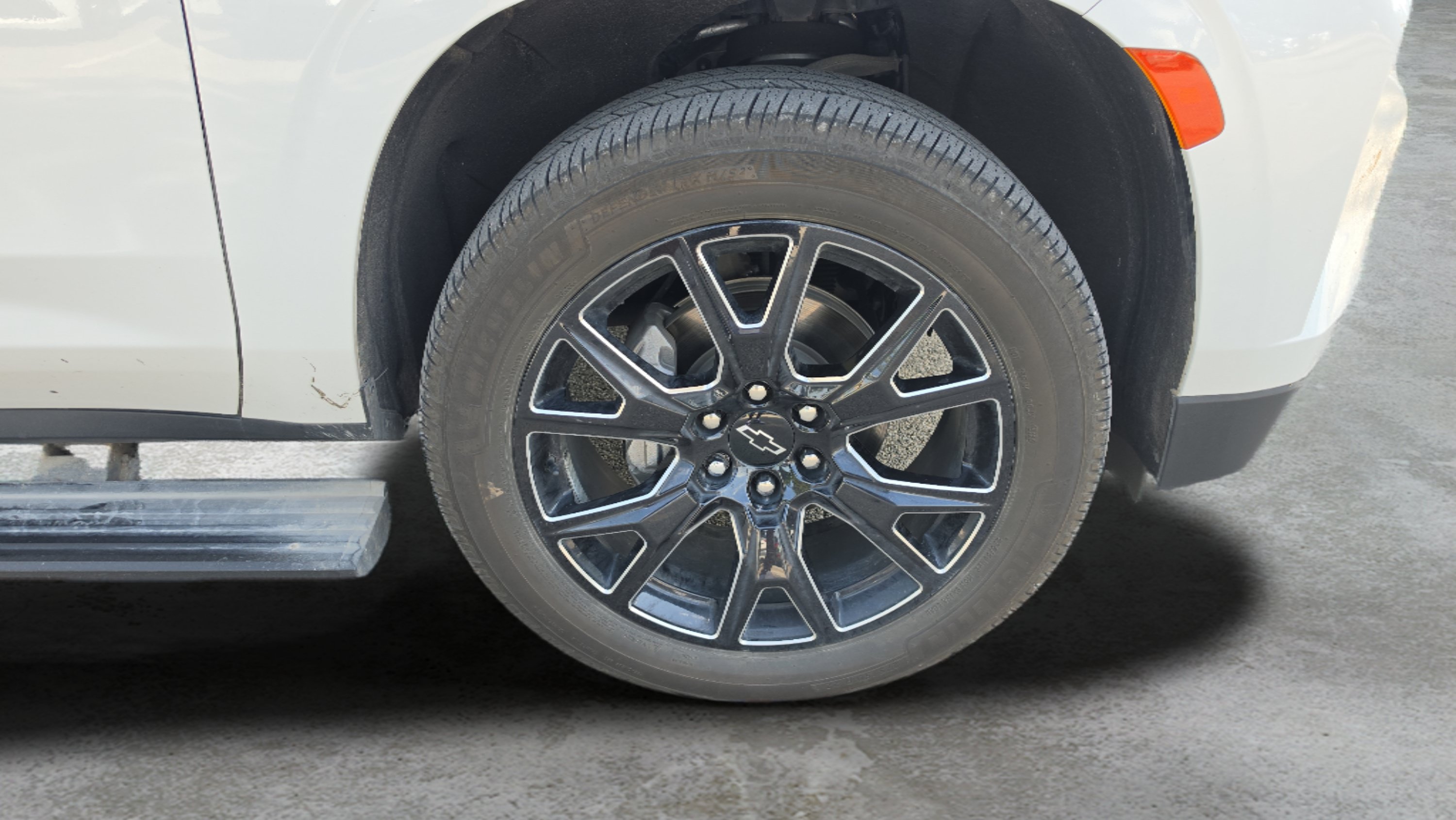 Used 2023 Chevrolet Tahoe High Country AWD/4WD image 27