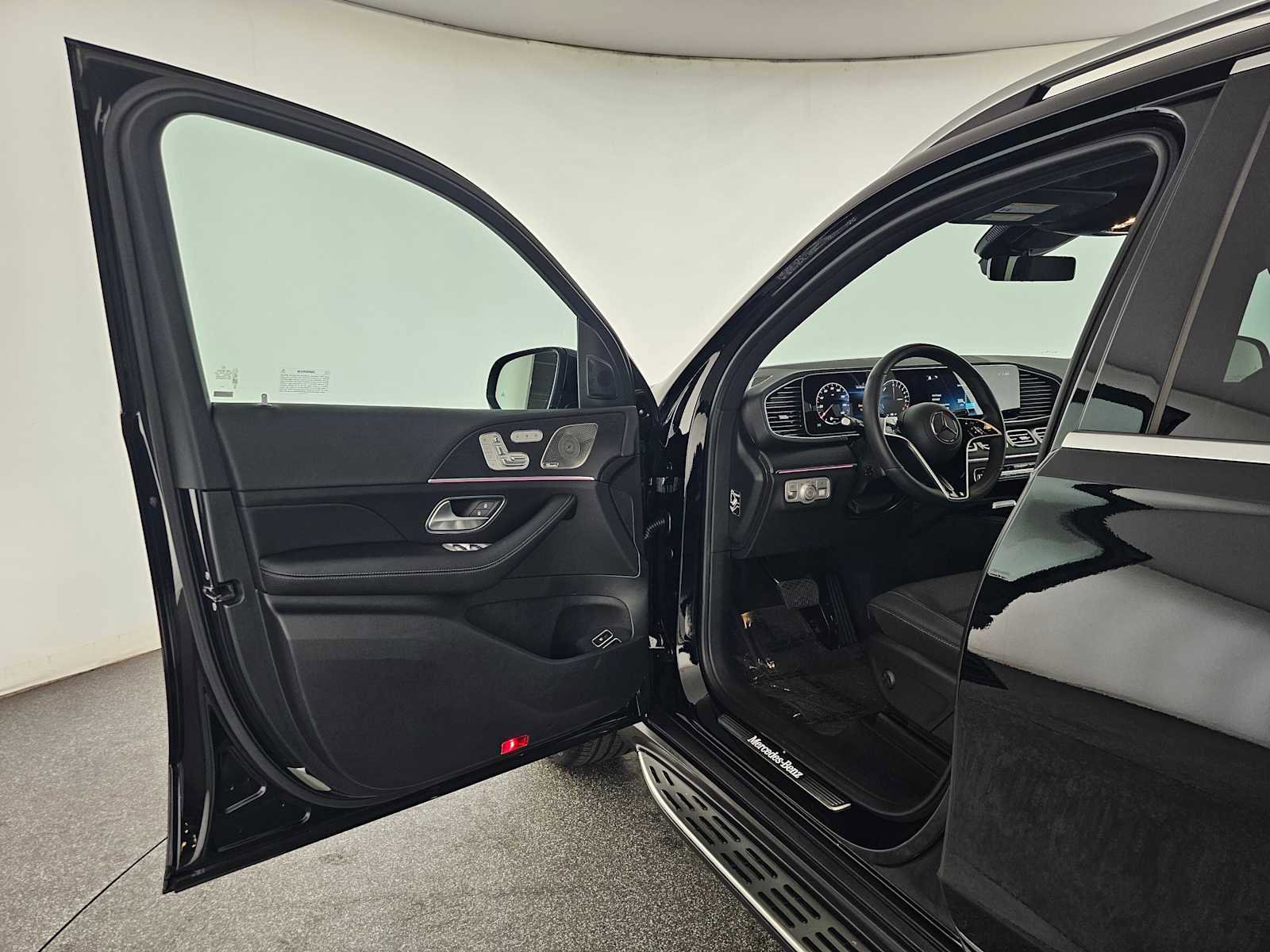 Certified 2025 Mercedes-Benz GLE 450e 4MATIC image 21