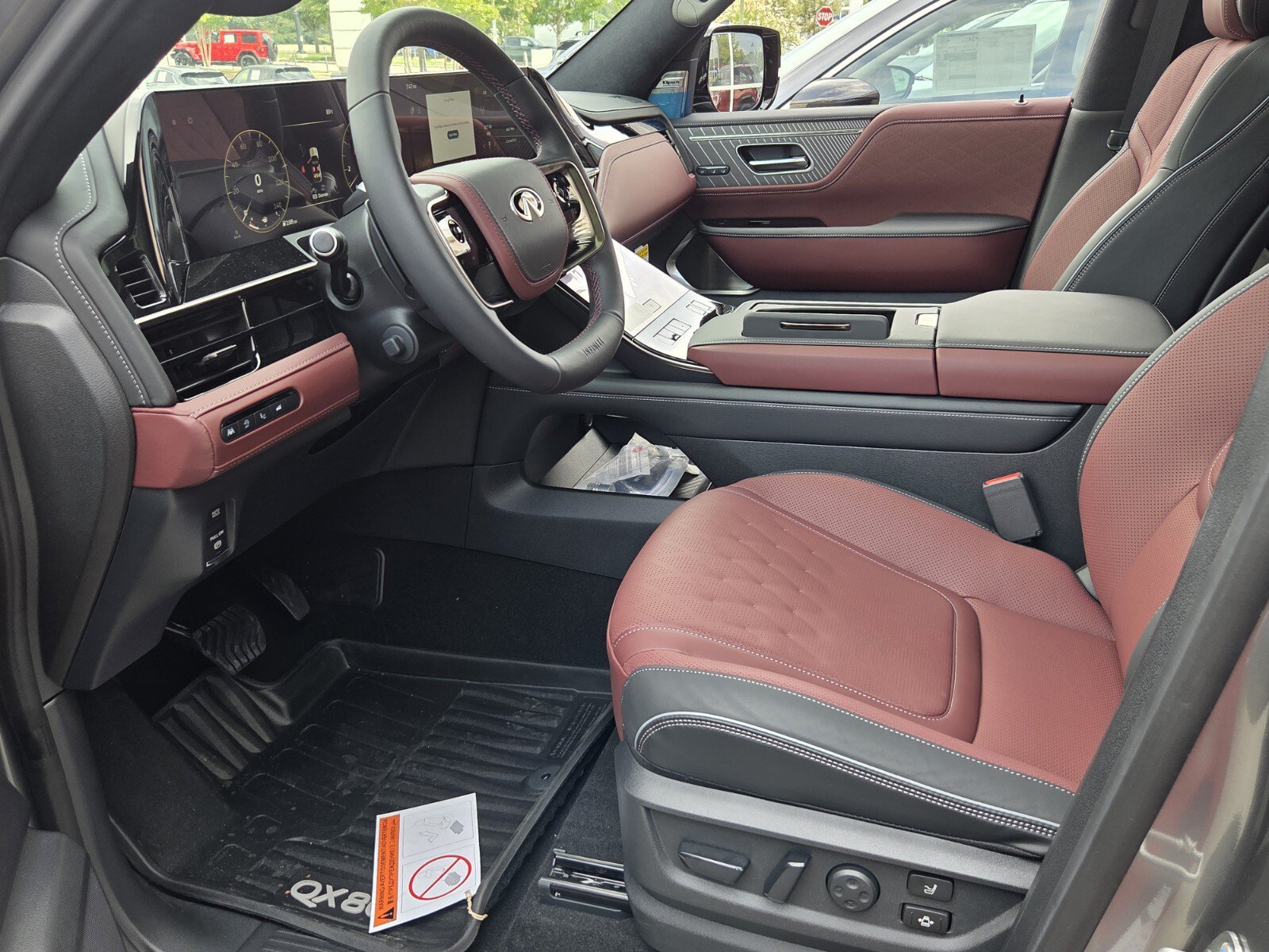 New 2027 INFINITI QX80 Autograph w/ Premium Cargo Package AWD/4WD image 12