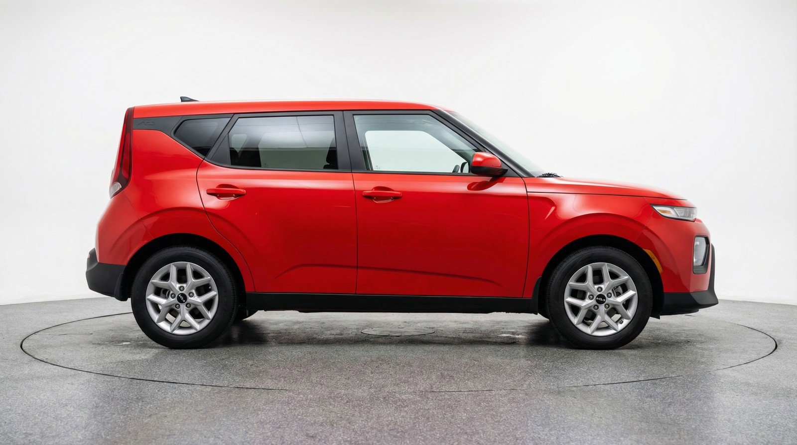 Used 2025 Kia Soul LX w/ LX Technology Package image 11