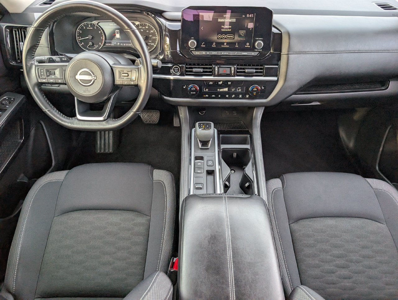 Used 2024 Nissan Pathfinder SV FWD image 9