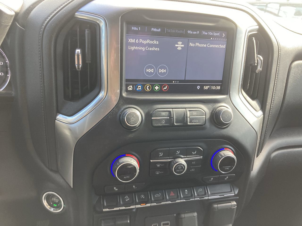 Used 2019 Chevrolet Silverado 1500 RST w/ All-Star Edition AWD/4WD image 13