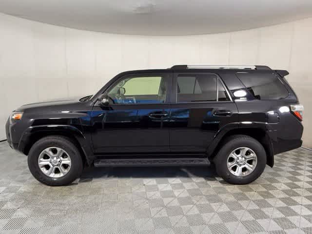 Used 2024 Toyota 4Runner SR5 Premium w/ Moonroof Package AWD/4WD image 3