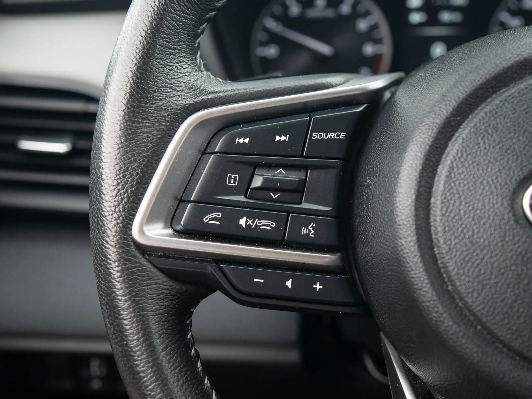 Used 2023 Subaru Outback Premium image 36